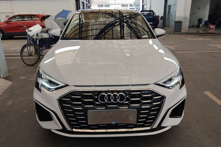 Audi A3 2024 car image #3