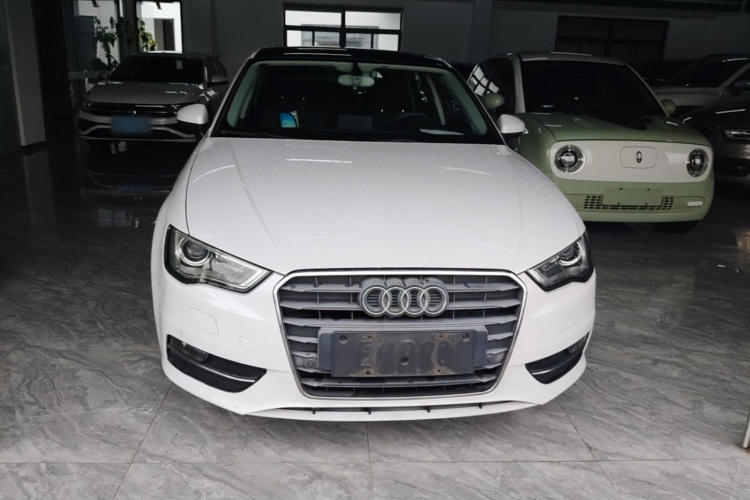 Audi A3 2015 car image #3