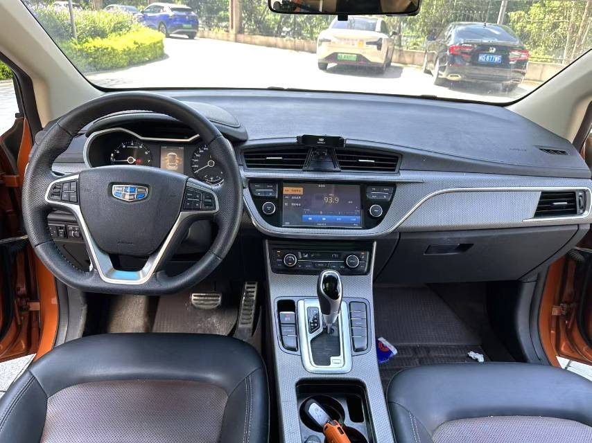 GEELY Emgrand GS 2016 car image #7