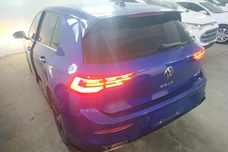 Volkswagen Golf 2020 car image #5