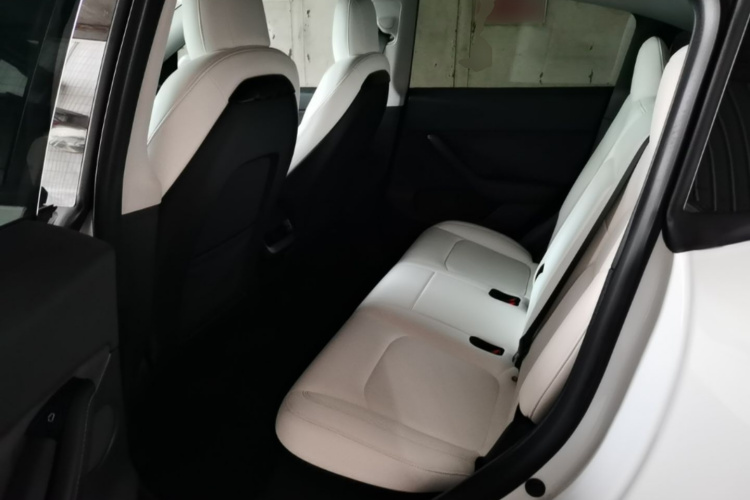 Tesla Model Y 2021 #17 Tesla Model Y 2021 immagine di auto #17