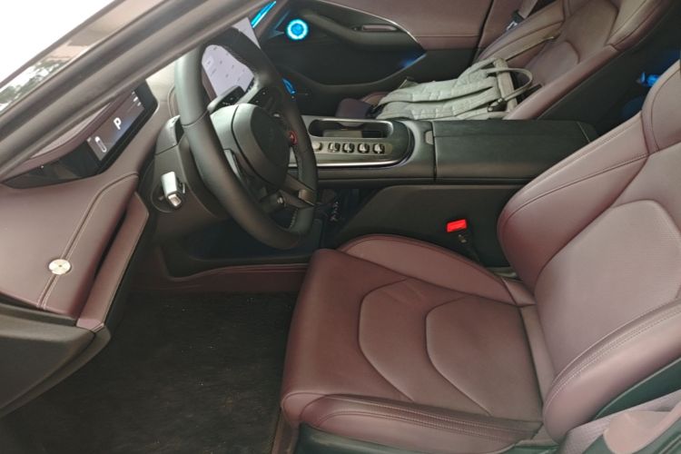 MI SU7 2024 car image #17