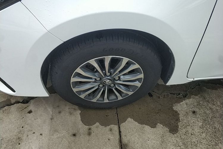 Toyota Corolla 2018 car image #9