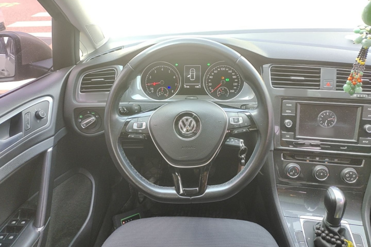 Volkswagen Golf 2018 #11 Volkswagen Golf 2018 car image #11