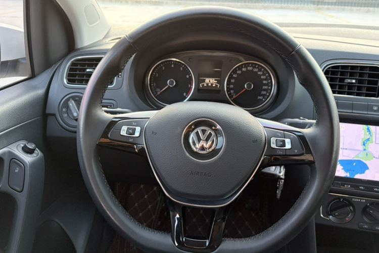 Volkswagen Polo 2017 #14 Volkswagen Polo 2017 car image #14