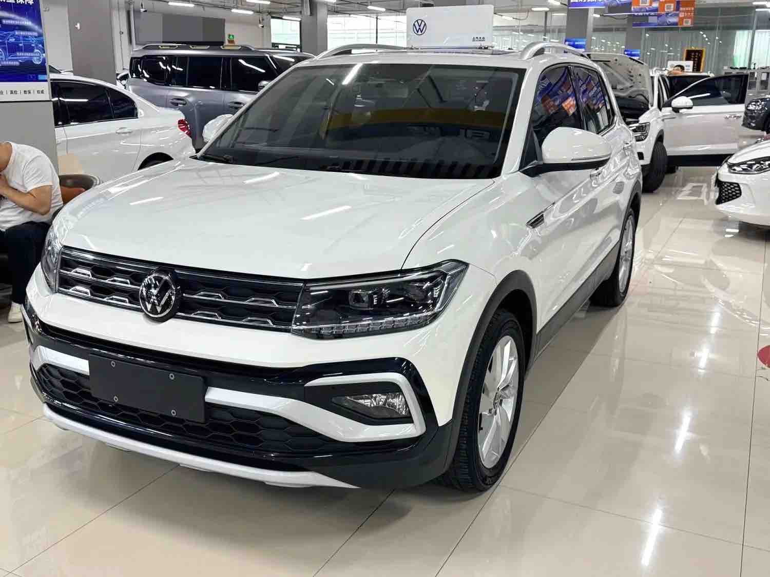 Volkswagen T-Cross 2023 Volkswagen T-Cross 2023 car image