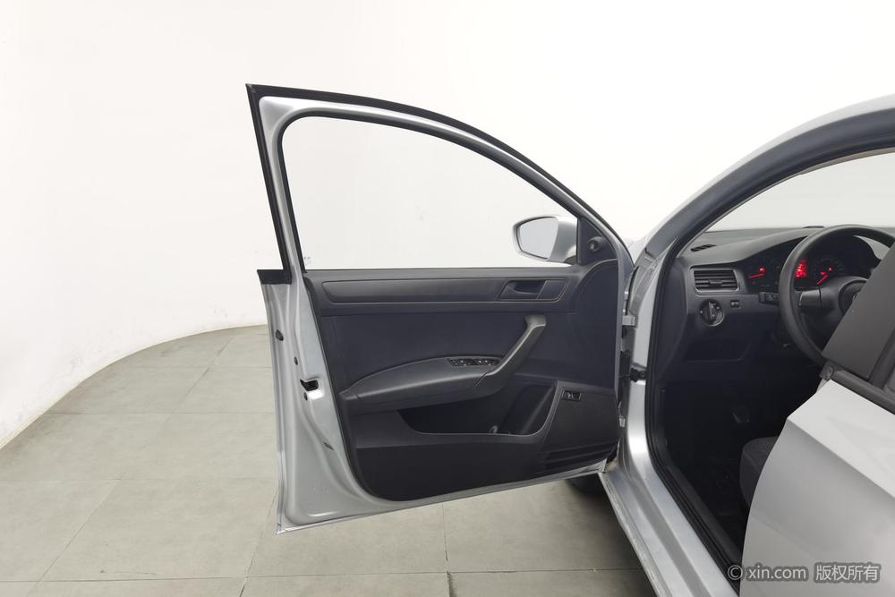 Volkswagen Santana 2015 car image #21