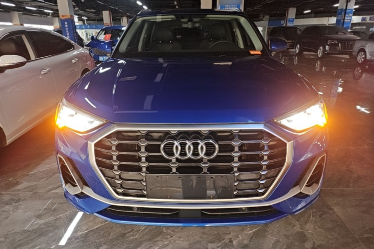 Audi Q3 2019 #3 Audi Q3 2019 car image #3