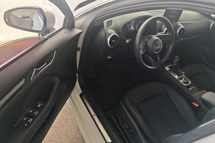 Audi A3 2017 immagine di auto #12