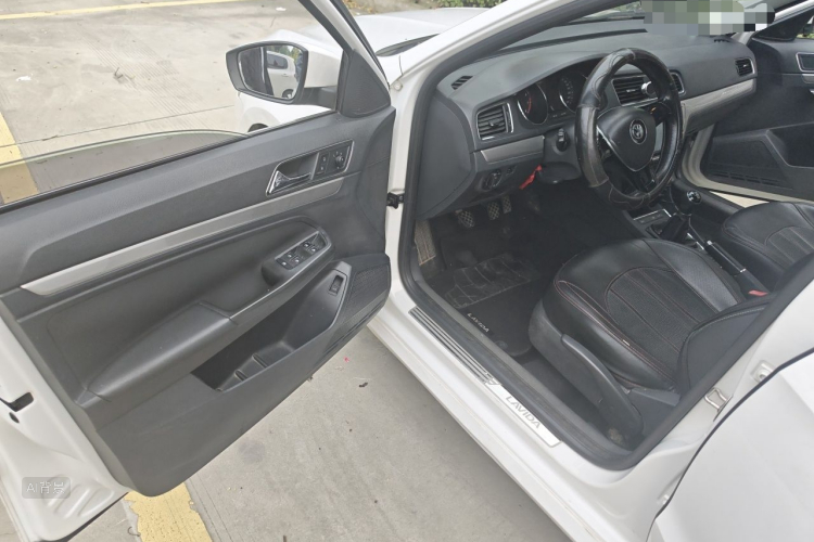 Volkswagen Lavida 2016 car image #18