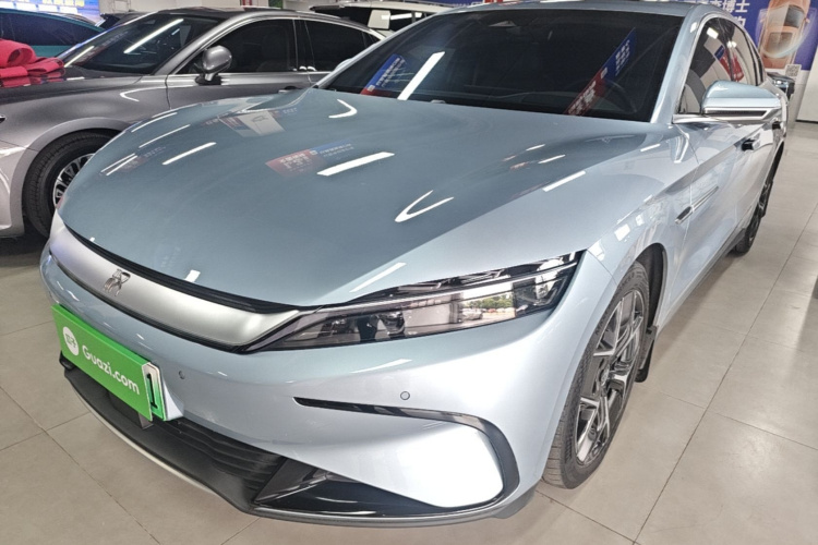 BYD Han 2023 car image #2