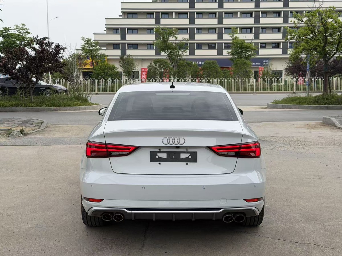 Audi A3 2019 car image #5