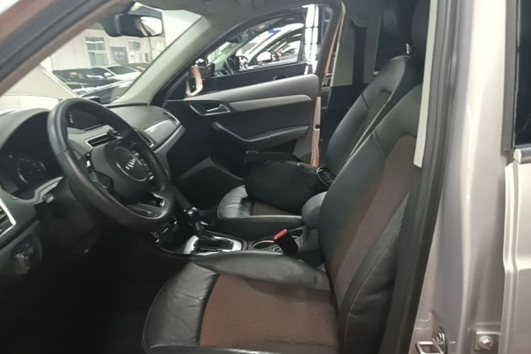 Audi Q3 2019 #19 Audi Q3 2019 car image #19