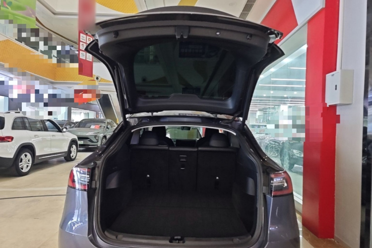 Tesla Model Y 2022 #19 Tesla Model Y 2022 car image #19