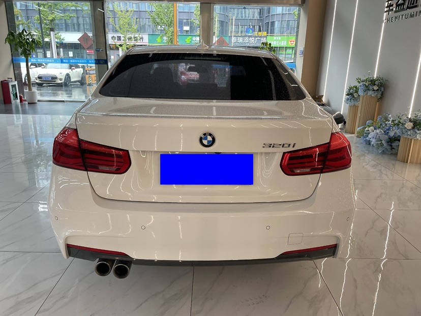 BMW 3 Series 2019 #5 BMW 3 Series 2019 car image #5