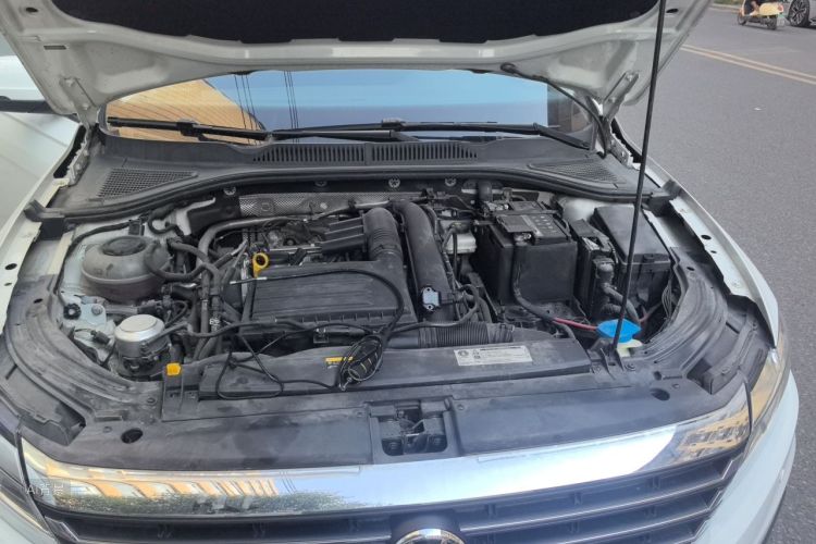 Volkswagen Lavida 2021 car image #22