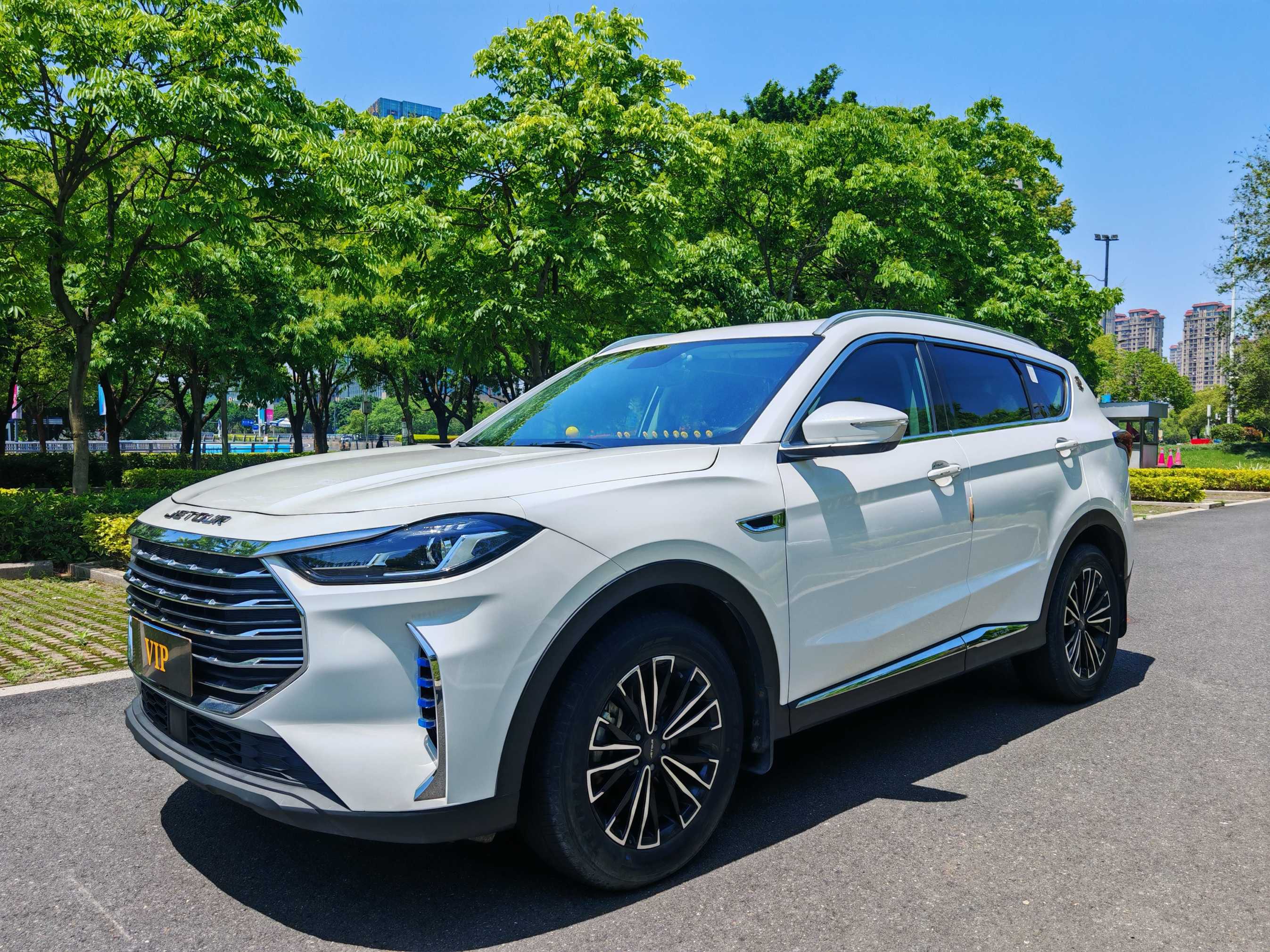 Jetour X70 PLUS 2022 car image 