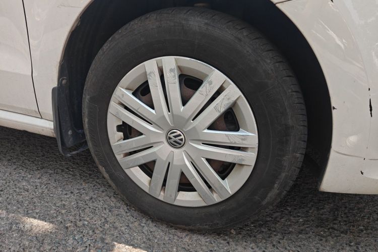 Volkswagen Polo 2019 #9 Volkswagen Polo 2019 car image #9