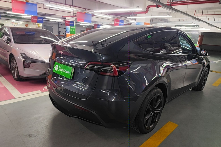 Tesla Model Y 2024 #7 Tesla Model Y 2024 car image #7
