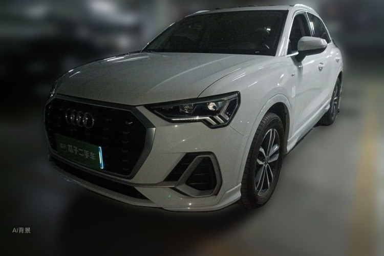 Audi Q3 2020 car image #2