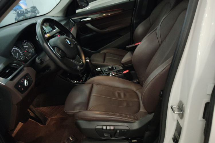 BMW X1 2019 car image #20