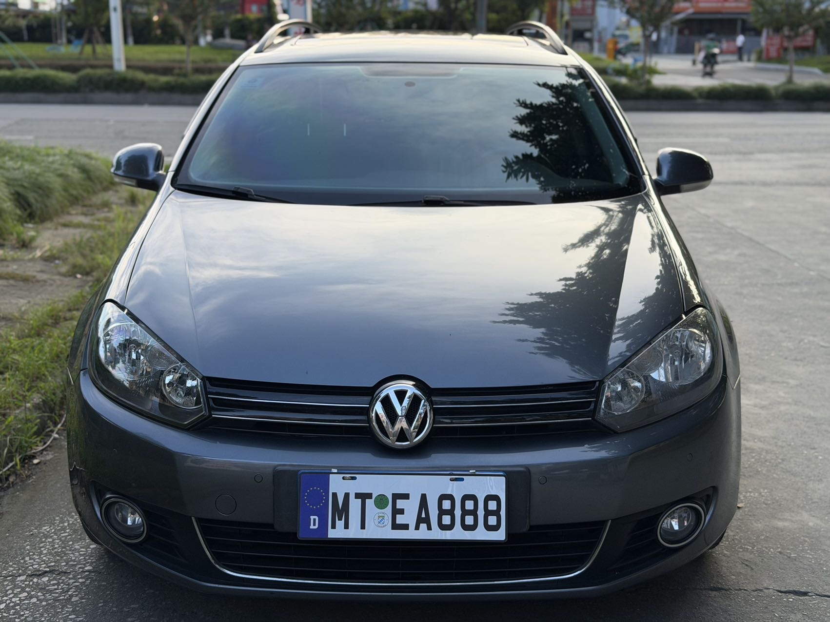 2013 car image #2