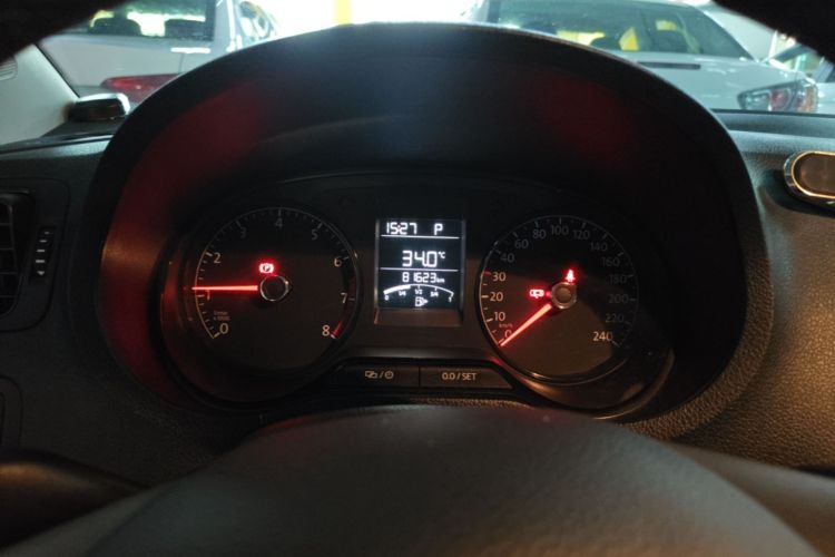 Volkswagen Polo 2019 car image #12