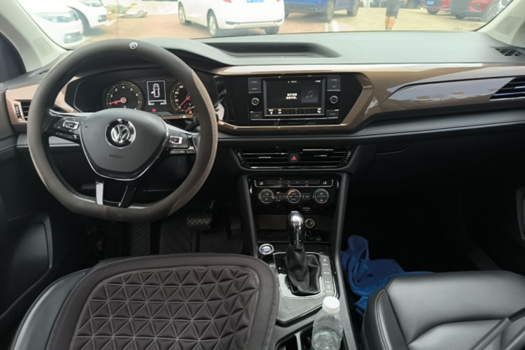 Volkswagen Tharu 2020 #10 Volkswagen Tharu 2020 car image #10