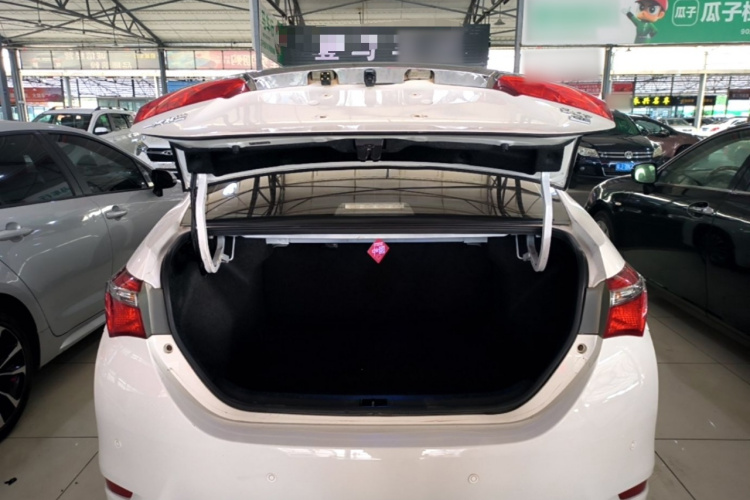 Toyota Corolla 2018 #30 Toyota Corolla 2018 car image #30