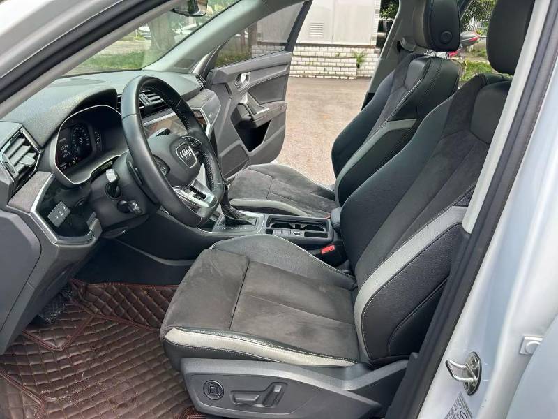 Audi Q3 2019 #4 Audi Q3 2019 car image #4