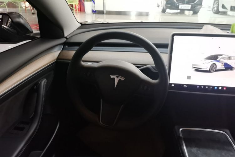 Tesla Model 3 2023 #11 Tesla Model 3 2023 car image #11