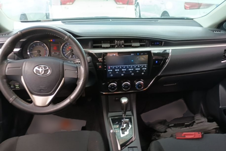 Toyota Corolla 2015 #10 Toyota Corolla 2015 car image #10