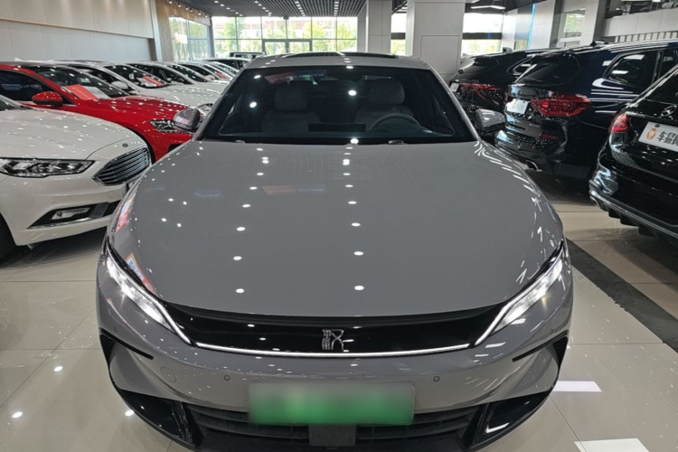 BYD Han 2024 car image #3