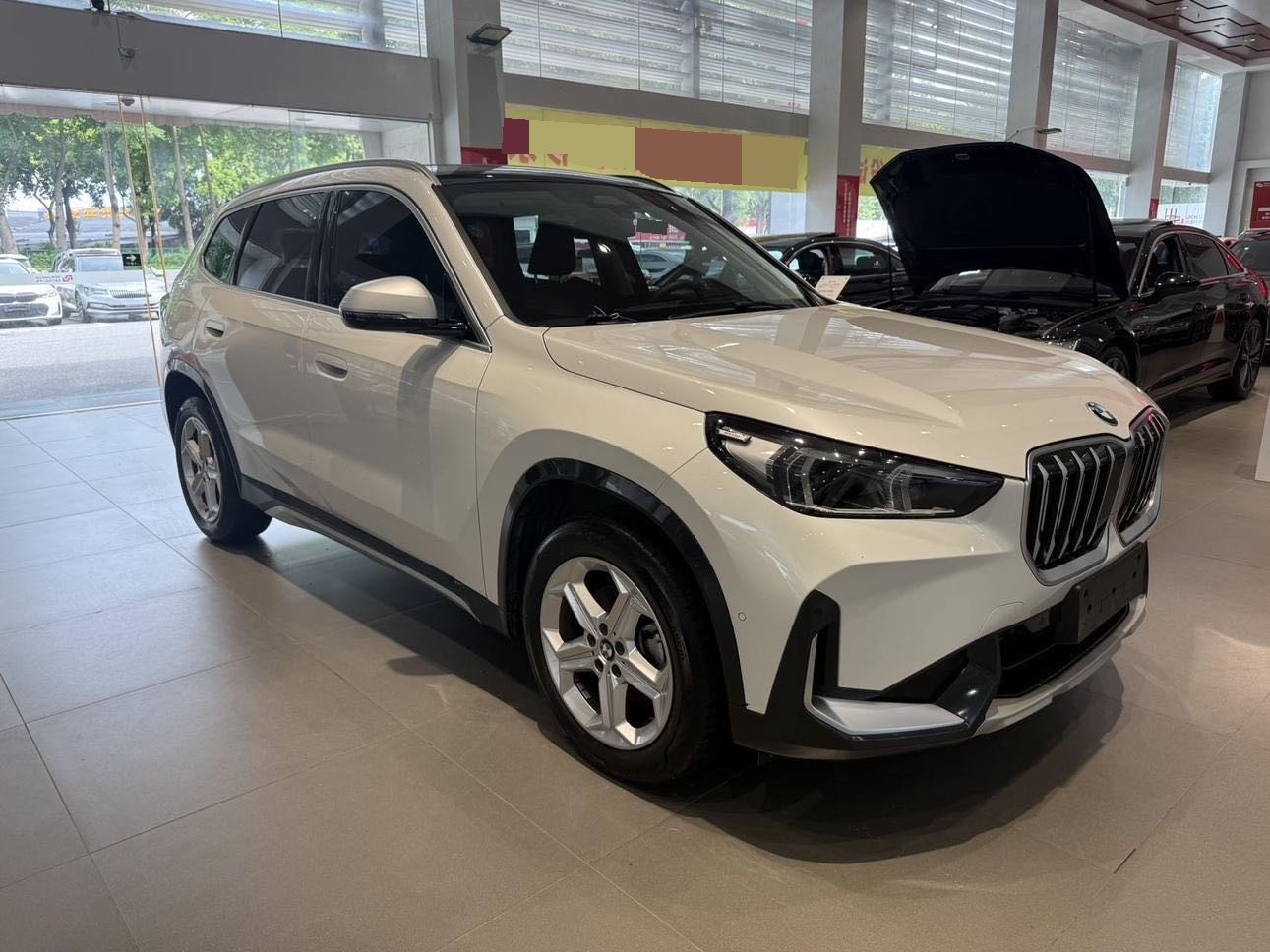 BMW X1 2023 car image #3
