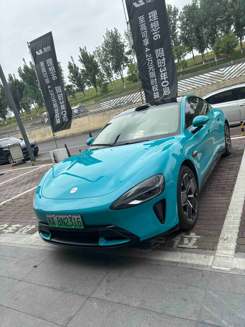 MI SU7 2025 car image 