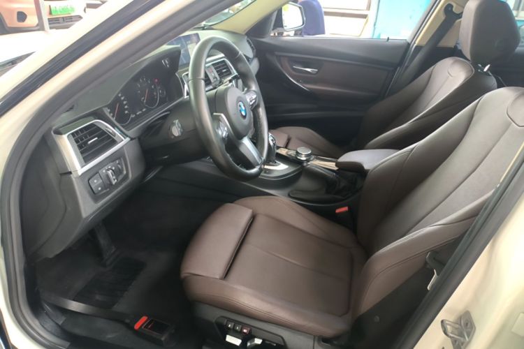 BMW 3 Series 2017 #15 BMW 3 Series 2017 car image #15