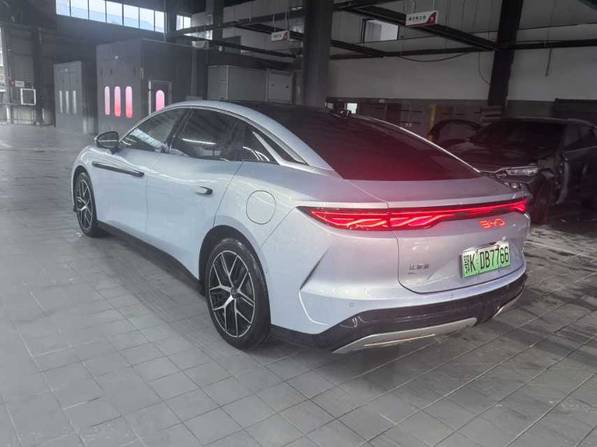 BYD HanL 2025 صورة سيارة #8