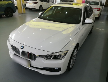 BMW 3 Series 2018 BMW 3 Series 2018 immagine di auto