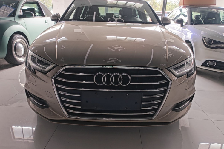 Audi A3 2018 изображение автомобиля #3
