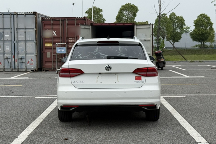 Volkswagen Lavida 2020 car image #6