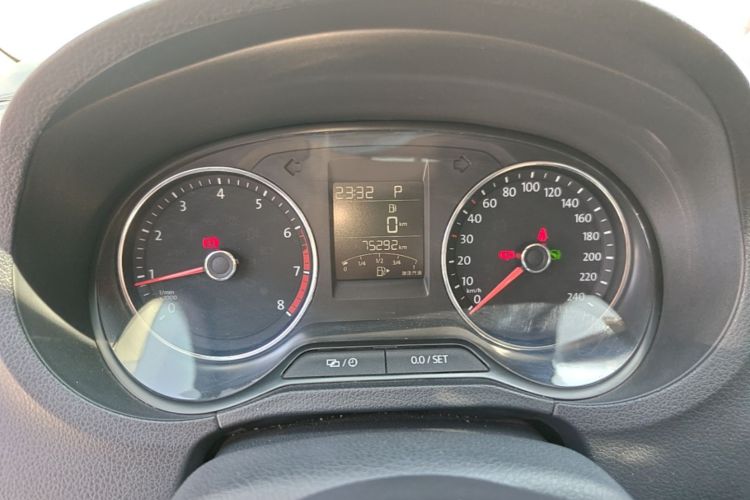 Volkswagen Polo 2017 car image #19