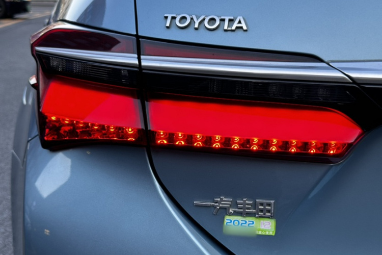 Toyota Corolla 2015 #9 Toyota Corolla 2015 car image #9