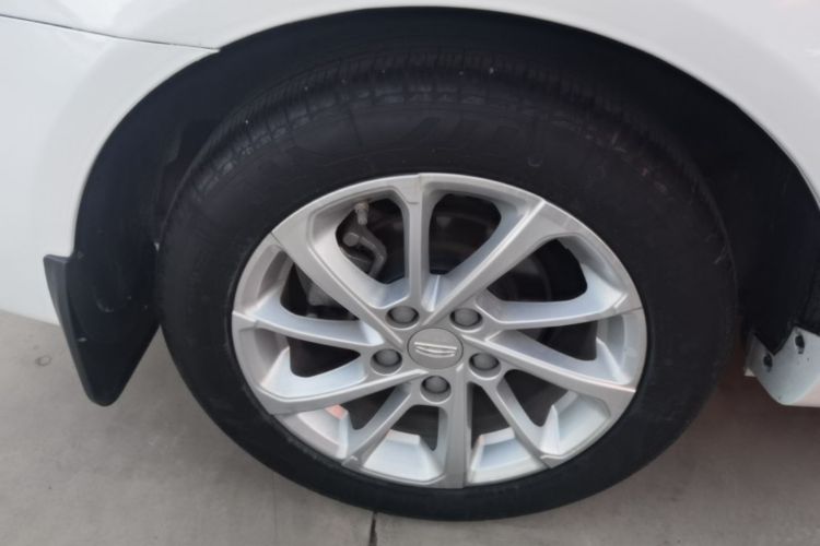 GEELY Emgrand 2021 car image #10