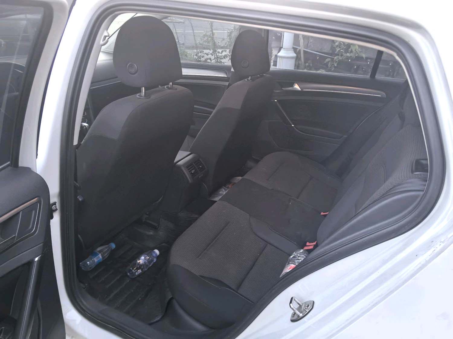 Volkswagen Golf 2017 car image #9