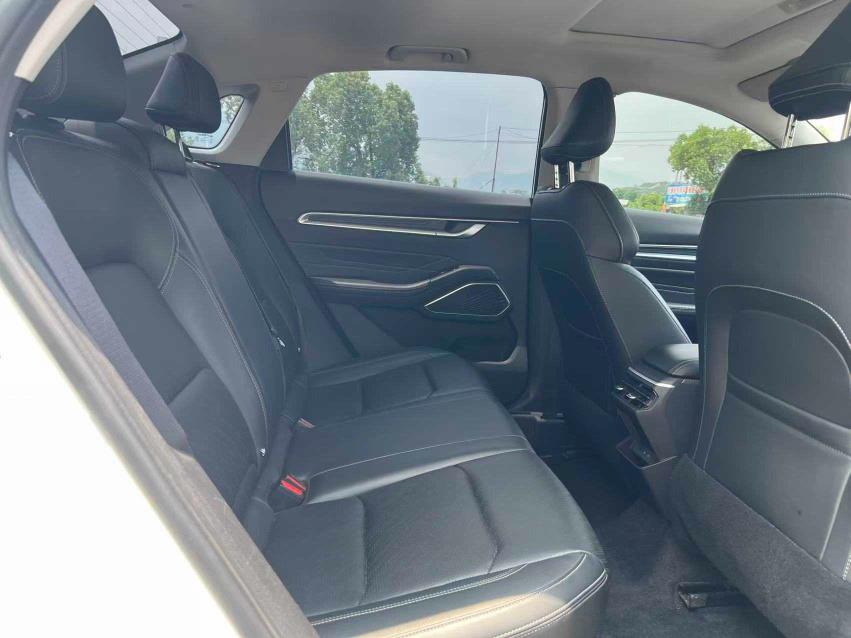 GEELY Emgrand 2022 immagine di auto #10