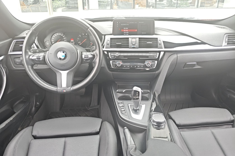 BMW 3 Series GT 2019 #11 BMW 3 Series GT 2019 car image #11