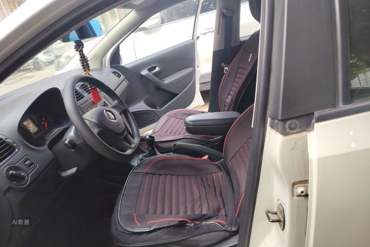 Volkswagen Polo 2016 car image #17