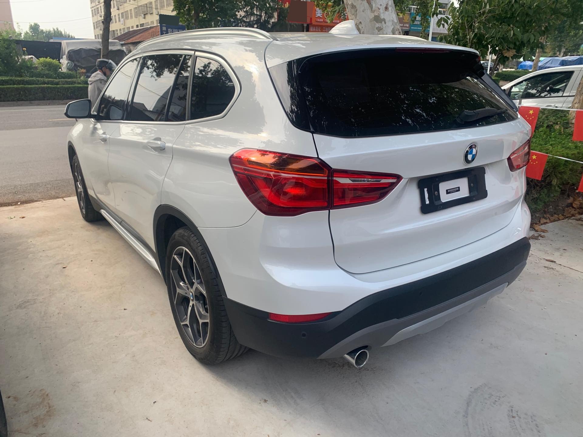 2019 car image #4