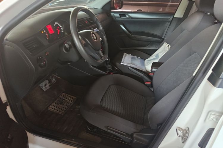 Volkswagen Santana 2018 #15 Volkswagen Santana 2018 car image #15