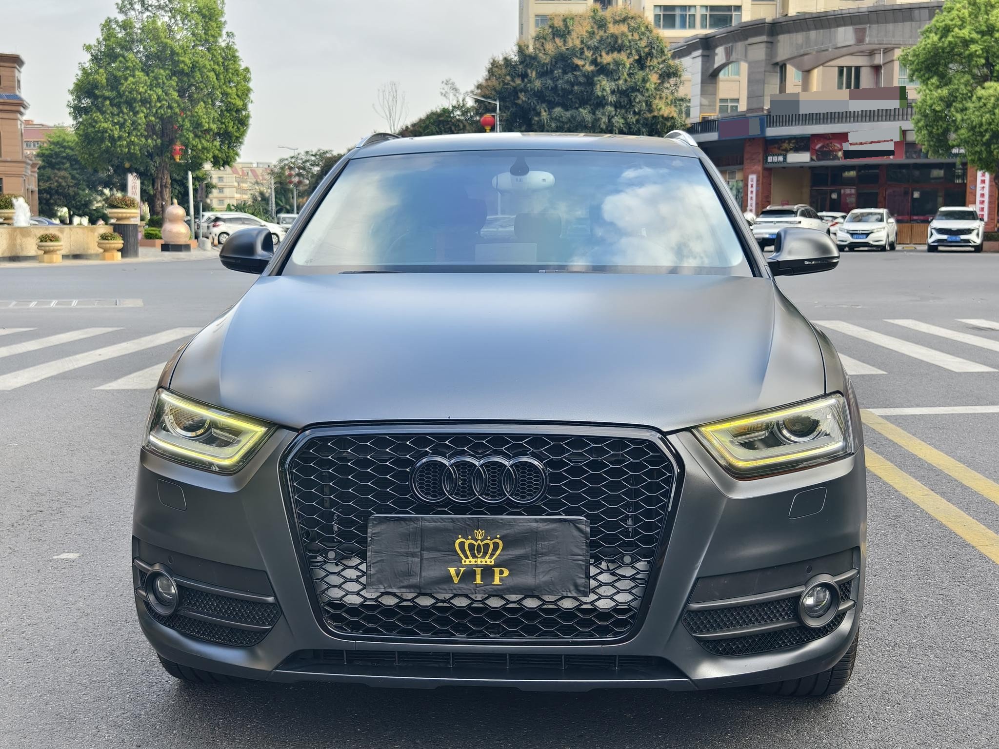 Audi Q3 2016 car image #2